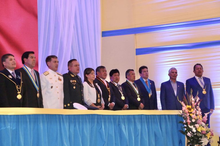 Sesión solemne por el 28 Aniversario del Hermano Distrito de José Luis Bustamante y Rivero