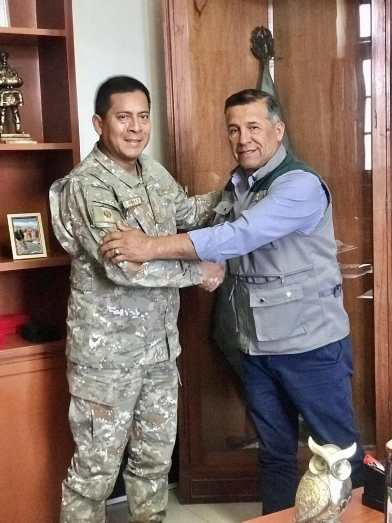 Visita protocolar al Gral. de Brigada Victor Canales Rosas, Comandante General del Agrupamiento de Artillería Coronel Francisco Bolognesi – Cuartel de Tingo