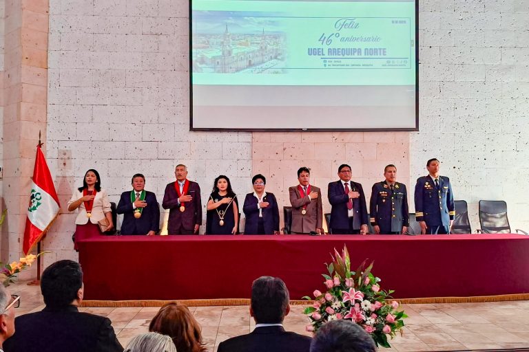 ¡Reconocimiento al trabajo y compromiso por la educación!